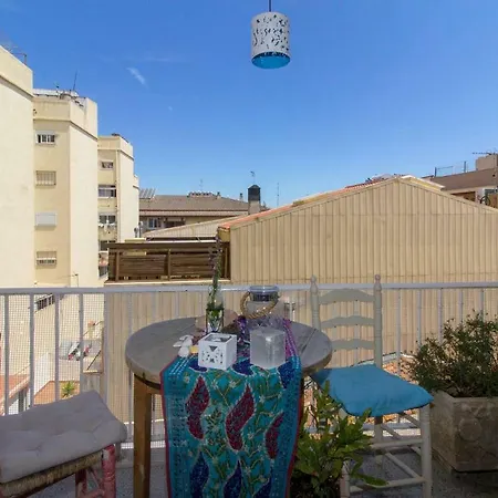P2. Miu, 4 Pax, * Calella